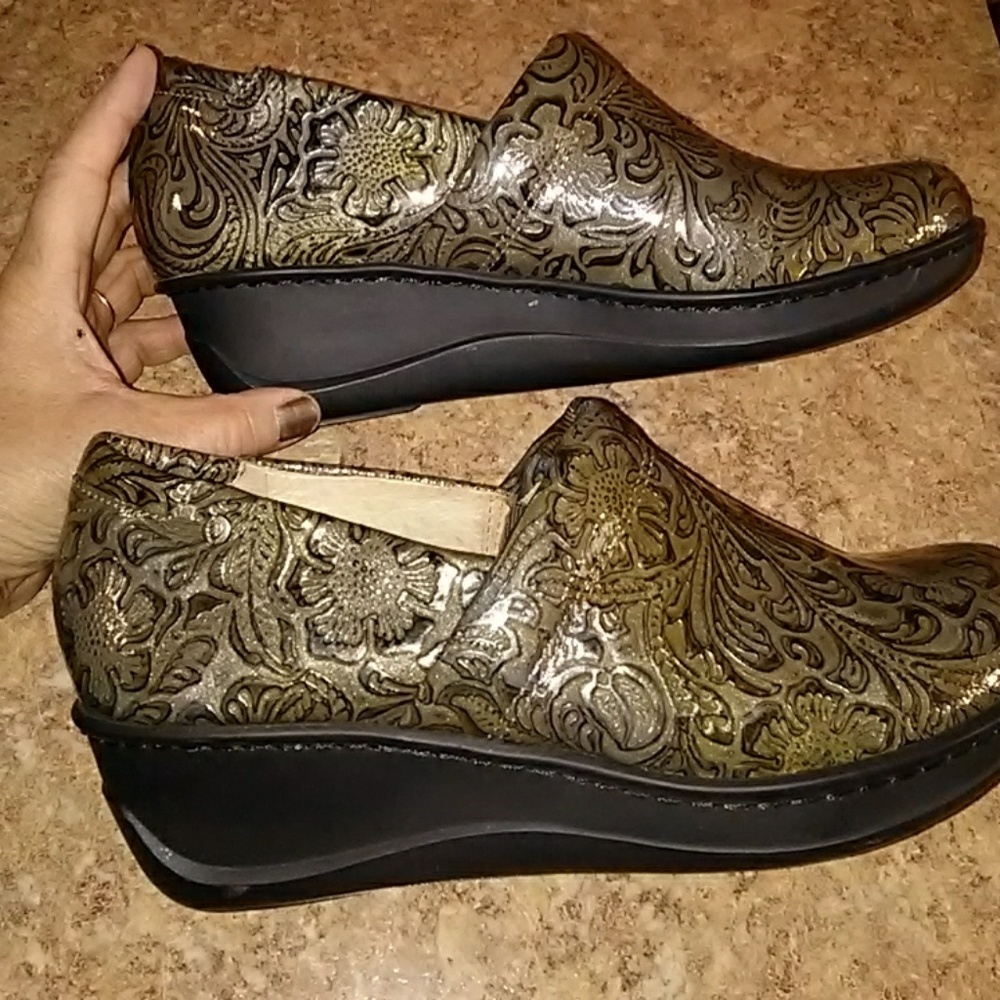 Women's Nurture Shoes - Picture 6 of 8